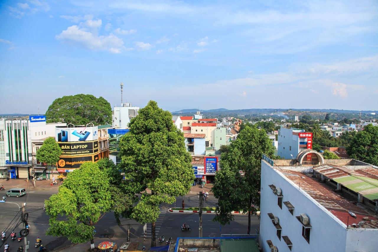 Khach San Hong Kong Hotel Buon Ma Thuot Exterior photo