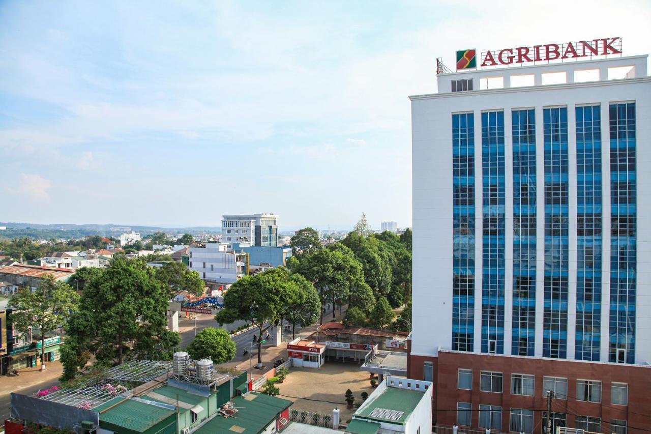 Khach San Hong Kong Hotel Buon Ma Thuot Exterior photo